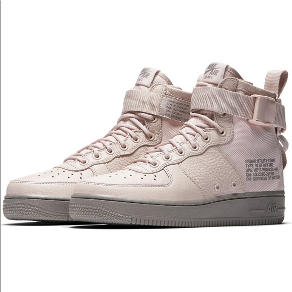 Nike Shoes - Nike SF Air Force 1 Mid - Women’s (New)